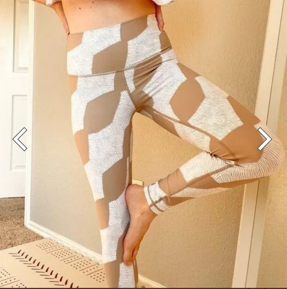 Aerie Printed High Rise Chill. Play. Move.  7/8 Leggings size XS